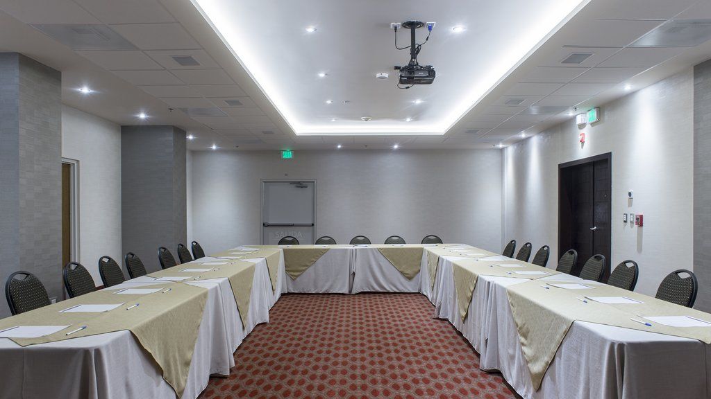 Holiday Inn Express & Suites Chihuahua Juventud By Ihg Ngoại thất bức ảnh