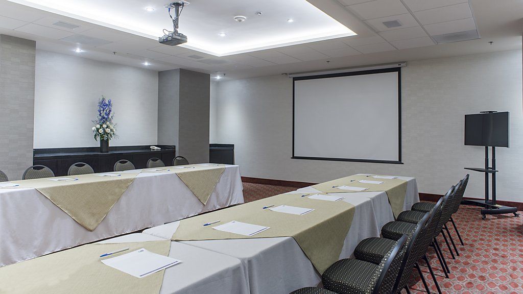Holiday Inn Express & Suites Chihuahua Juventud By Ihg Ngoại thất bức ảnh